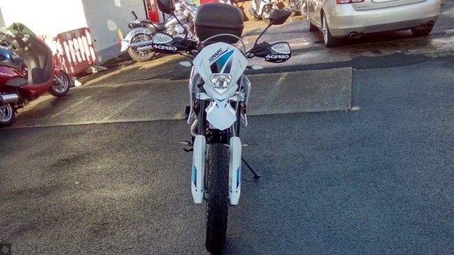 2015 Sinnis Apache 125 image 3