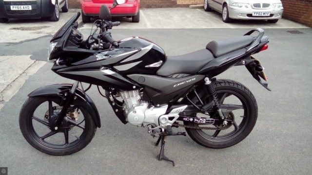 2013 Honda CBF125 image 2