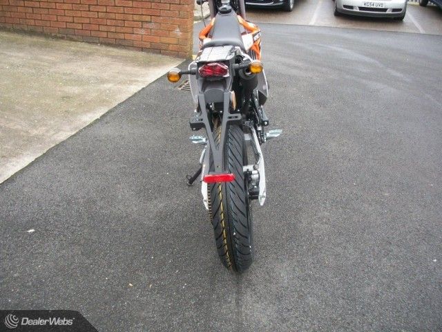 2015 Rieju MRT50 50Cc image 4