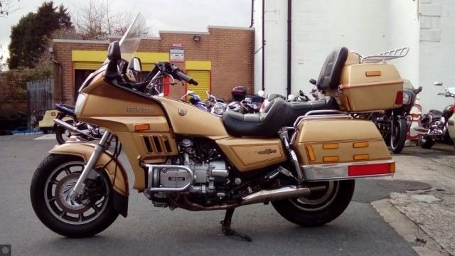 1986 Honda GL1200 Goldwing image 2