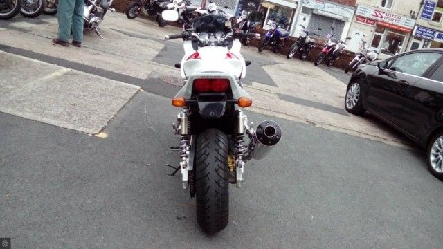 2005 Honda CB1300S image 4