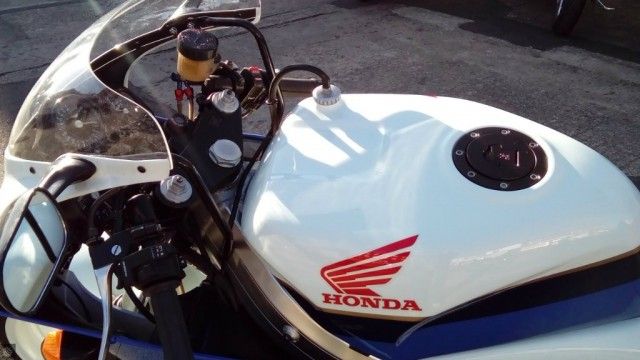 1993 Honda VFR400 image 5