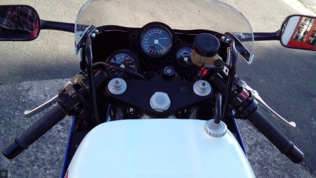 1993 Honda VFR400 image 9