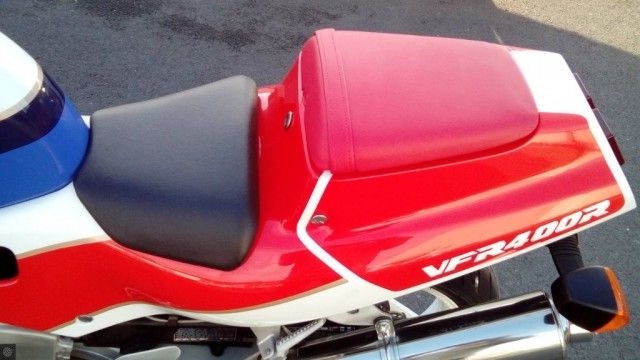 1990 Honda VFR400 image 6