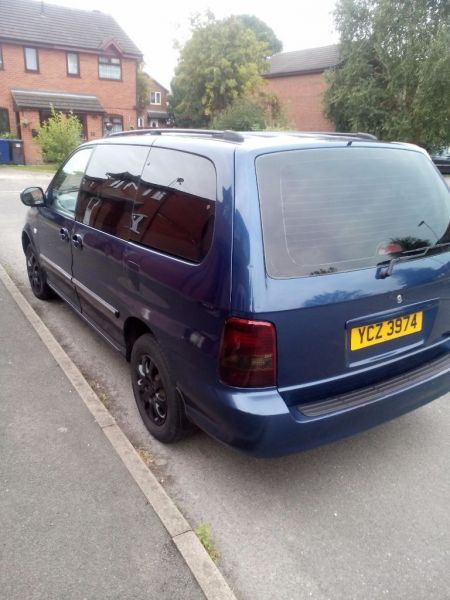 2004 Kia Sedona image 2