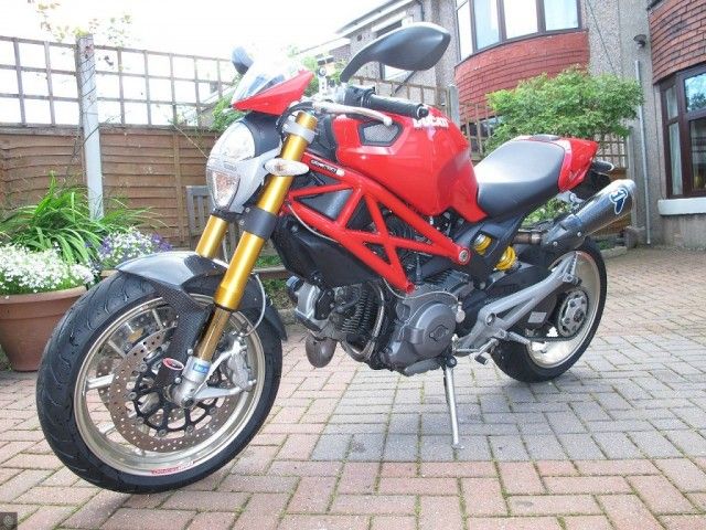 2009 Ducati Monster 1100 image 5