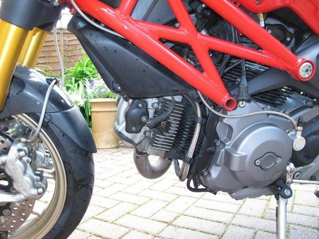 2009 Ducati Monster 1100 image 8