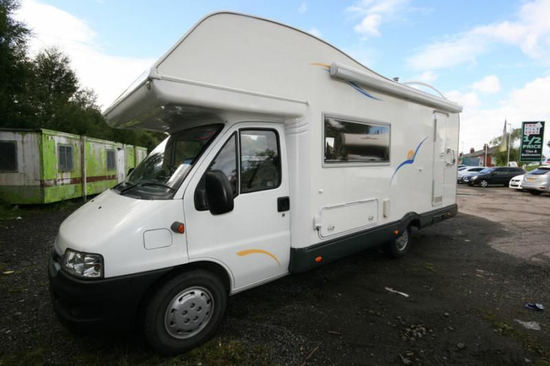 2007 CI Riviera171 image 1