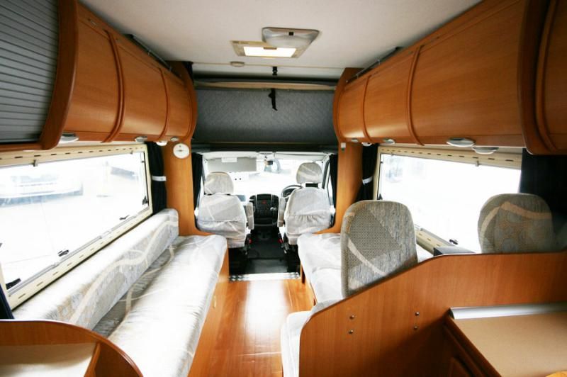 2007 CI Riviera171 image 6