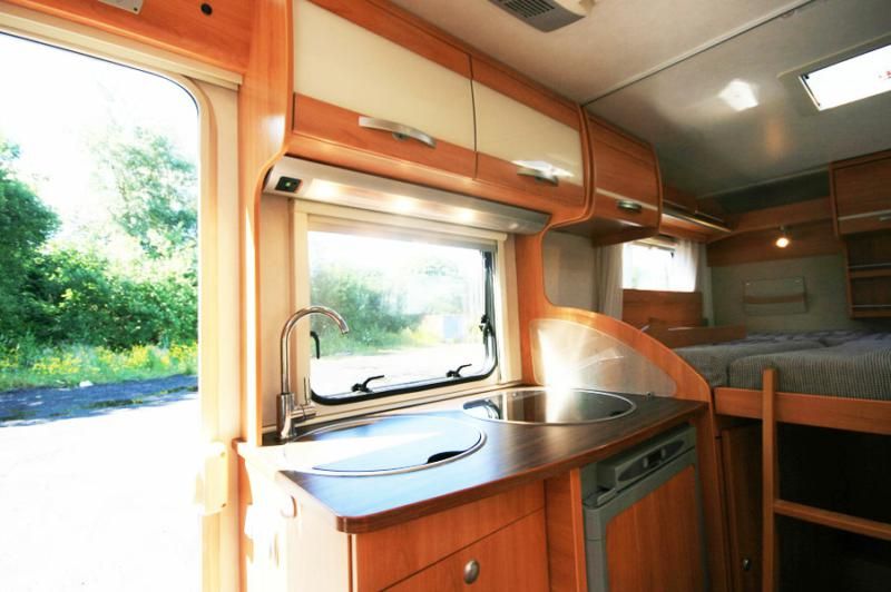 2008 Hymer Exsis 562I image 6