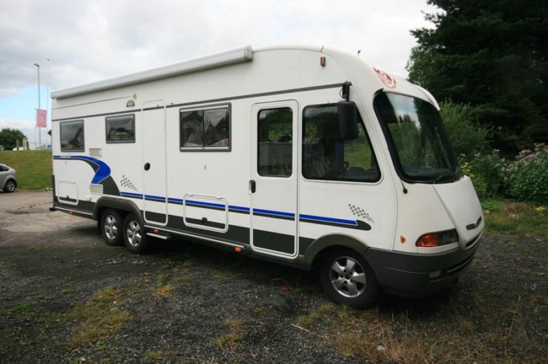 2006 Eura Mobil Integra 810 EB image 2