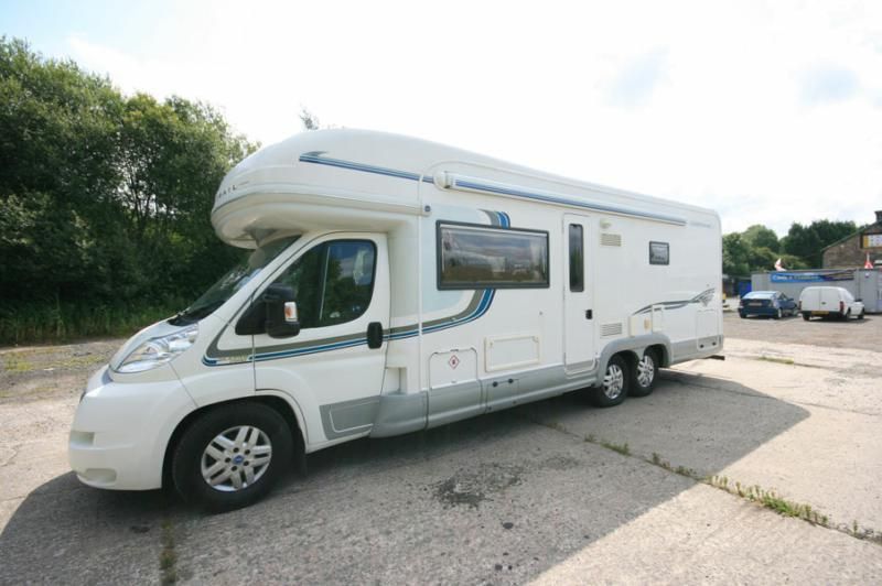 2007 Autotrail Chieftain image 1