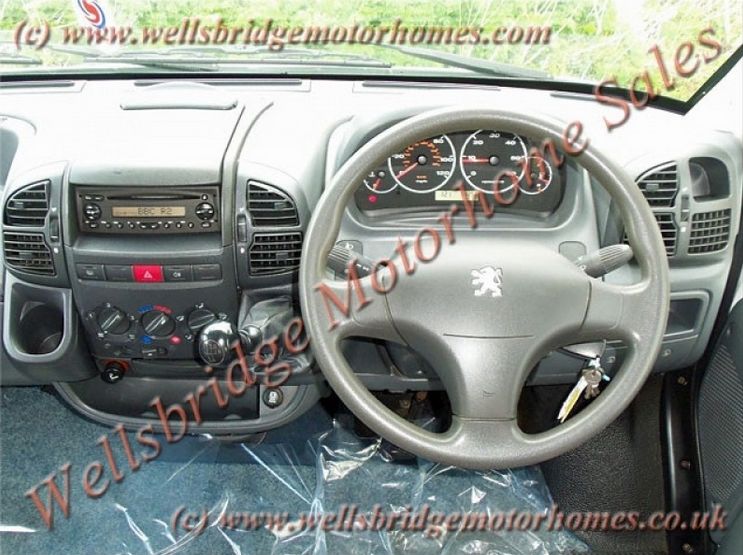 2003 Auto-Sleepers Nuevo (Peugeot) image 5