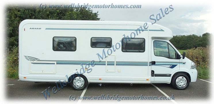 2007 Auto-Trail Miami SE 740S (Renault Master) image 1