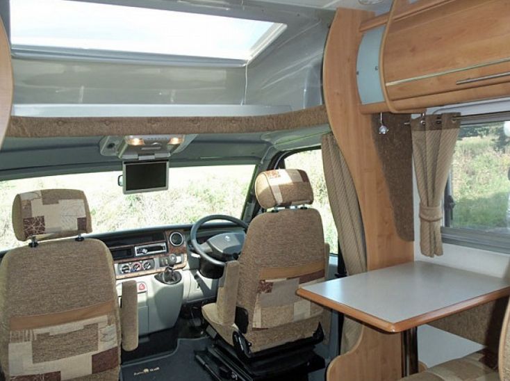 2007 Auto-Trail Miami SE 740S (Renault Master) image 9