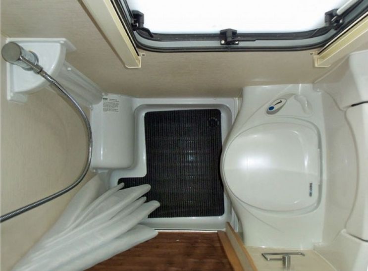 2011 Elddis Autoquest 145 (Peugeot) image 9