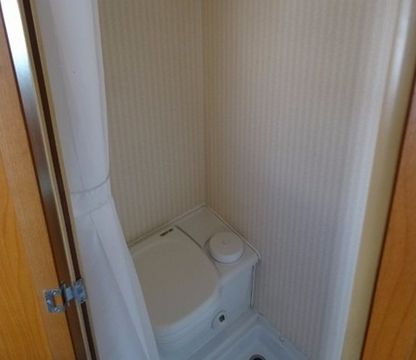 2002 Bessacarr E425 image 8