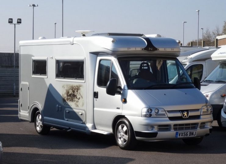 2006 Autocruise Pioneer Renior image 1