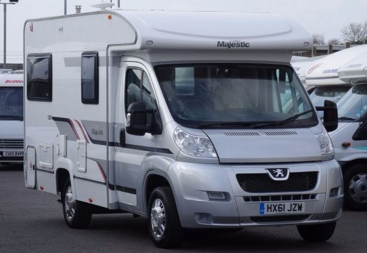 2011 Elddis Majestic 120 image 1