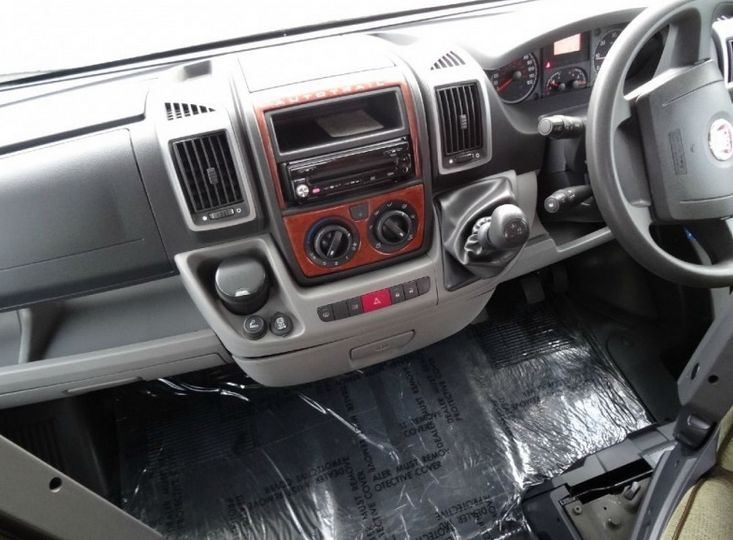 2009 Auto-Trail Cheyenne 630LB image 7