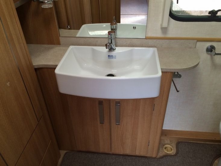 2012 Coachman VIP 460/2 image 6