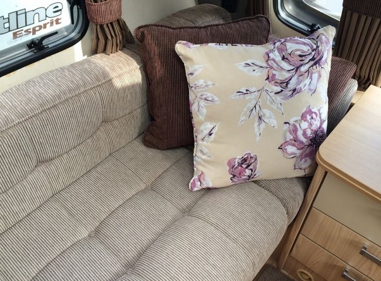 2012 Coachman Pastiche 460/2 image 3