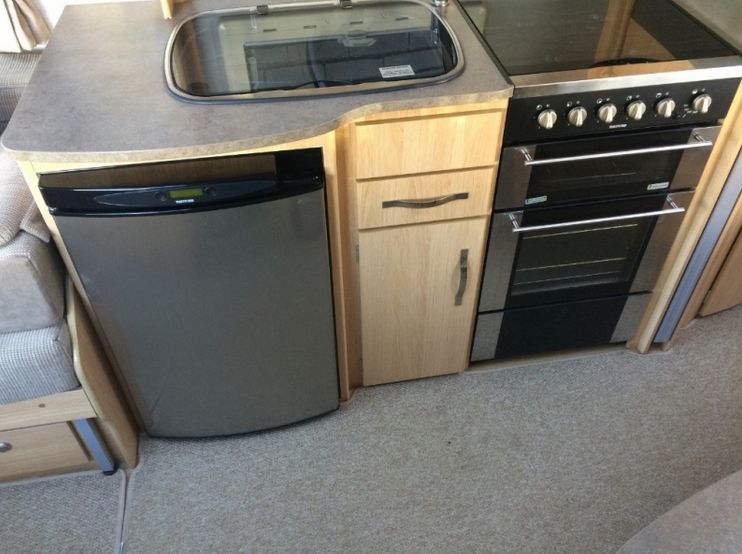 2011 Coachman Pastiche 560/4 image 5