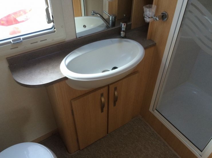 2011 Coachman Pastiche 560/4 image 9