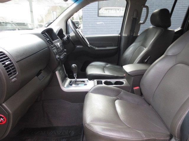 2013 Nissan Navara Outlaw 3.0DCi V6 image 7