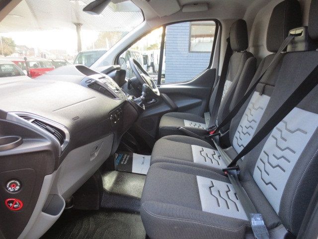 2014 Ford Transit Custom 290 Limited 2.2 TDCi image 9
