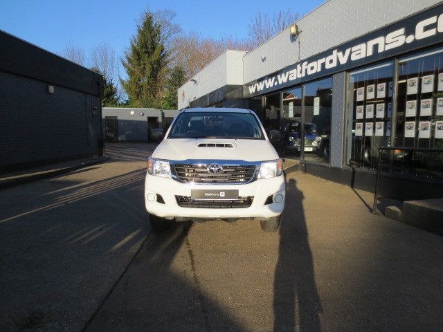 2014 Toyota Hi-lux Active 2.5D-4D image 1
