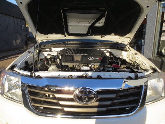 2014 Toyota Hi-lux Active 2.5D-4D image 9