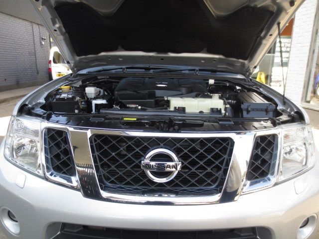 2013 Nissan Navara Outlaw 3.0DCi V6 image 10