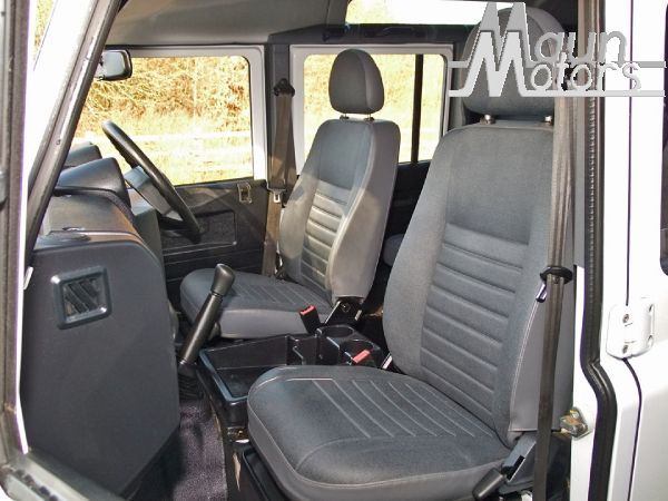 2011 Land Rover Defender 110 TDCi image 6