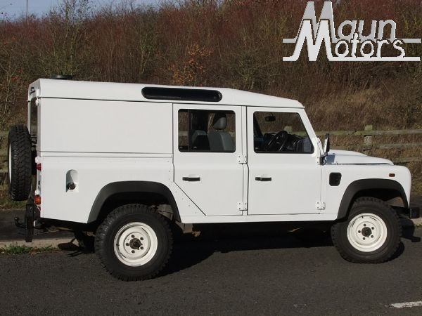 2011 Land Rover Defender 110 TDCi image 9