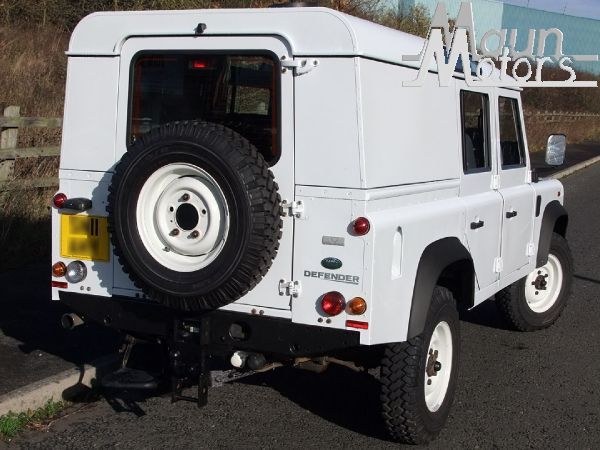 2011 Land Rover Defender 110 TDCi image 10