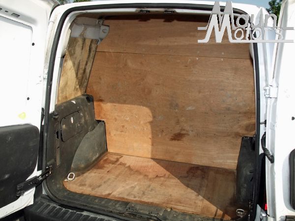2011 Vauxhall Combo 2000 CDTi image 5