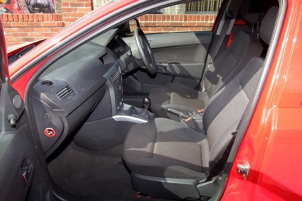 2011 Vauxhall Astravan Club CDTi image 7