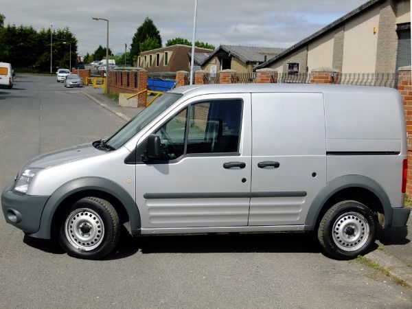 2010 Ford Transit Connect T220 TDCi image 2