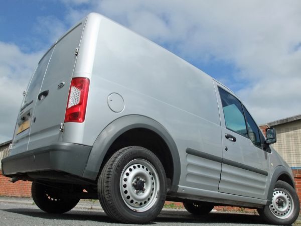 2010 Ford Transit Connect T220 TDCi image 3