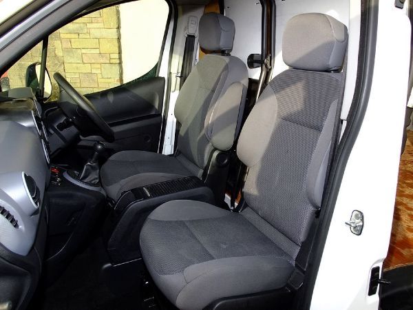 2012 Peugeot Partner 750 S HDi image 7