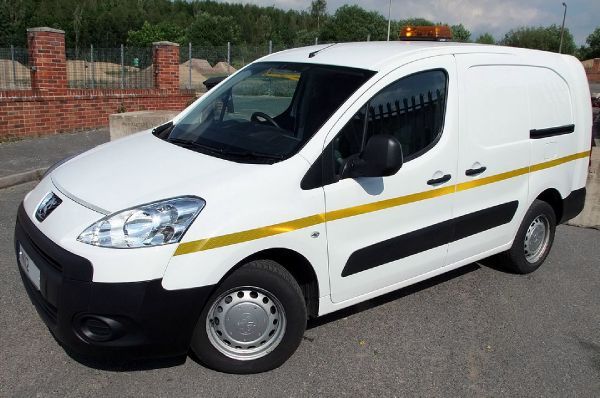 2012 Peugeot Partner 750 S HDi image 1