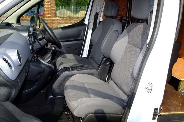 2012 Peugeot Partner 750 S HDi image 7