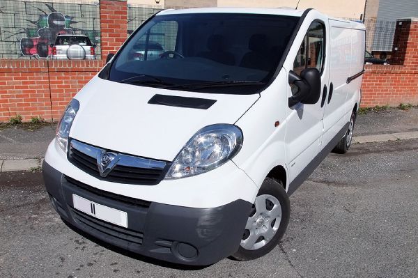 2011 Vauxhall Vivaro 2900 CDTi image 2