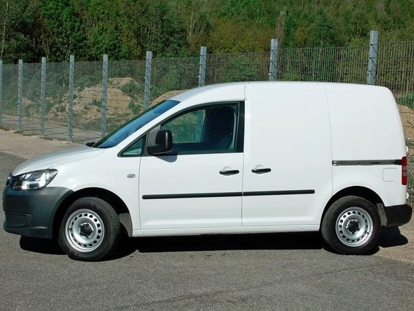 2011 Volkswagen Caddy C20 TDI image 2