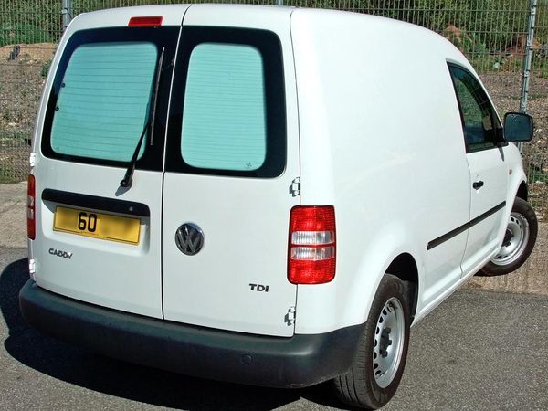 2011 Volkswagen Caddy C20 TDI image 4