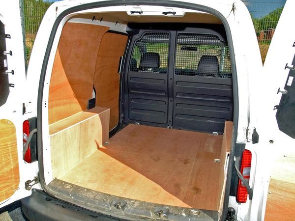 2011 Volkswagen Caddy C20 TDI image 6