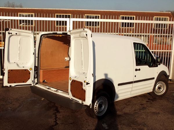 2011 Ford Transit Connect T200 L TDCi image 4