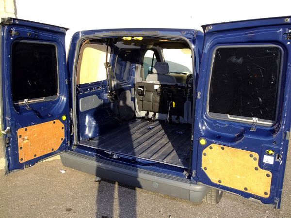 2010 Ford Transit Connect T220 image 4