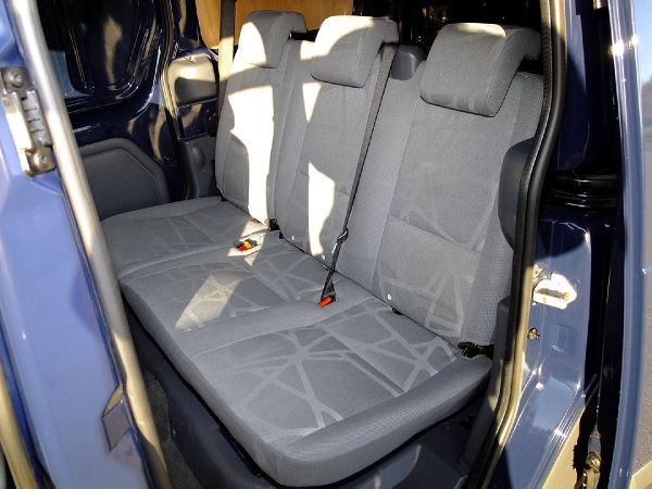 2010 Ford Transit Connect T220 image 7